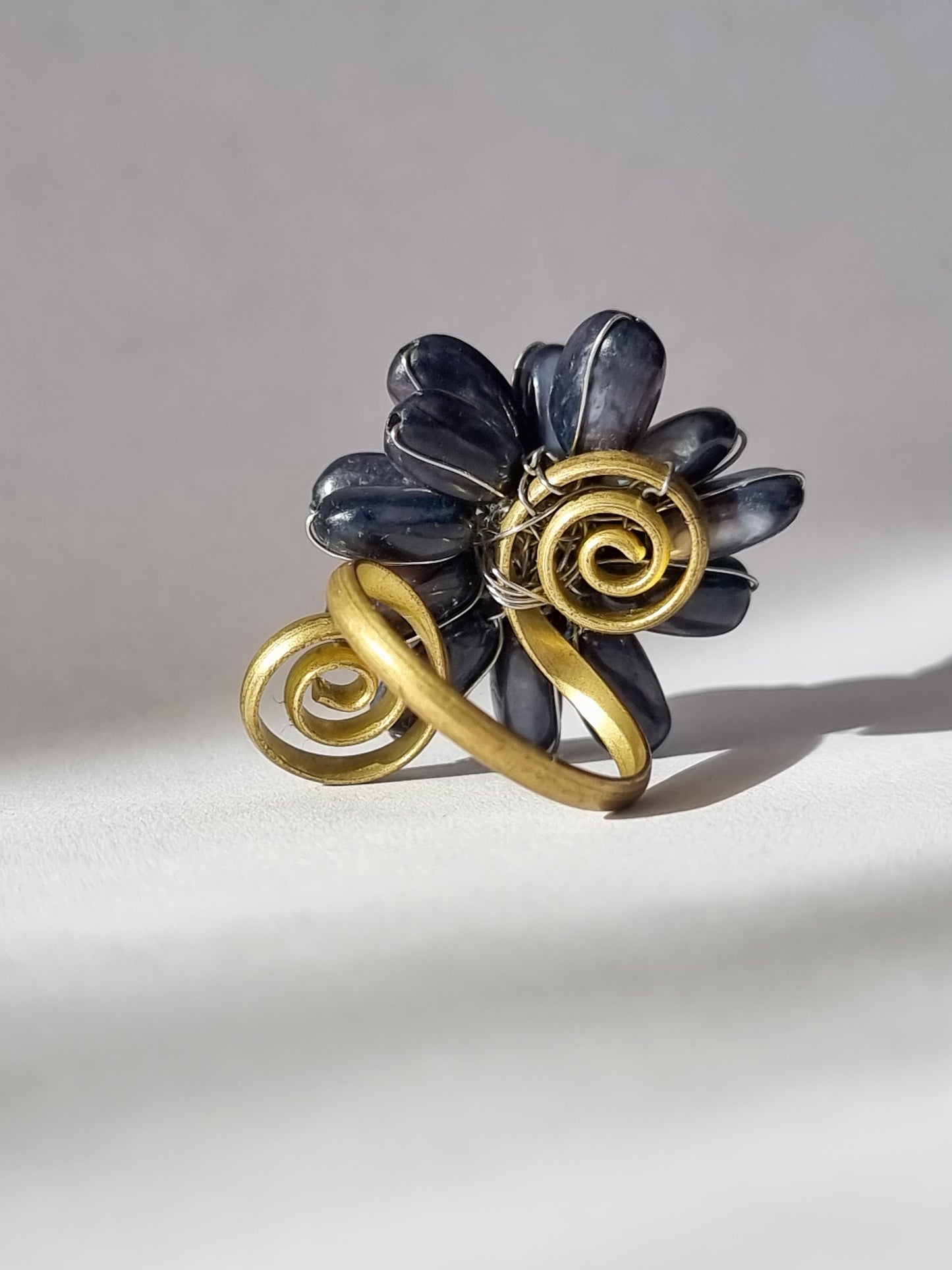 Anello "Fiorellino di Madreperla"