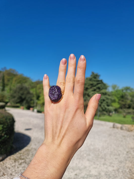 Anello Cluster di Ametista Grezza