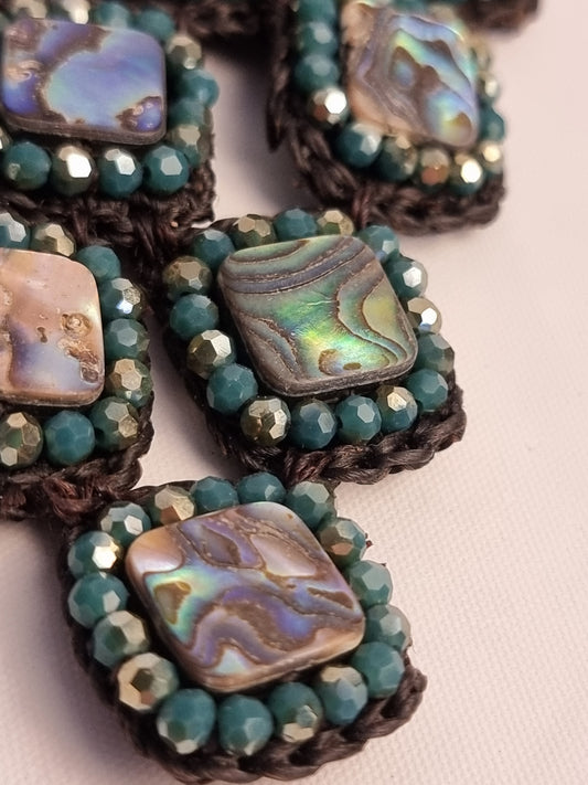 Collana Trianagolo di Abalone Holi