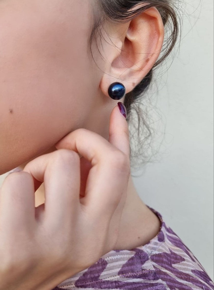 orecchini perla bottone nera e argento Saturnia gioielli.jpg