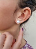 orecchini perla bottone bianca e argento Saturnia gioielli